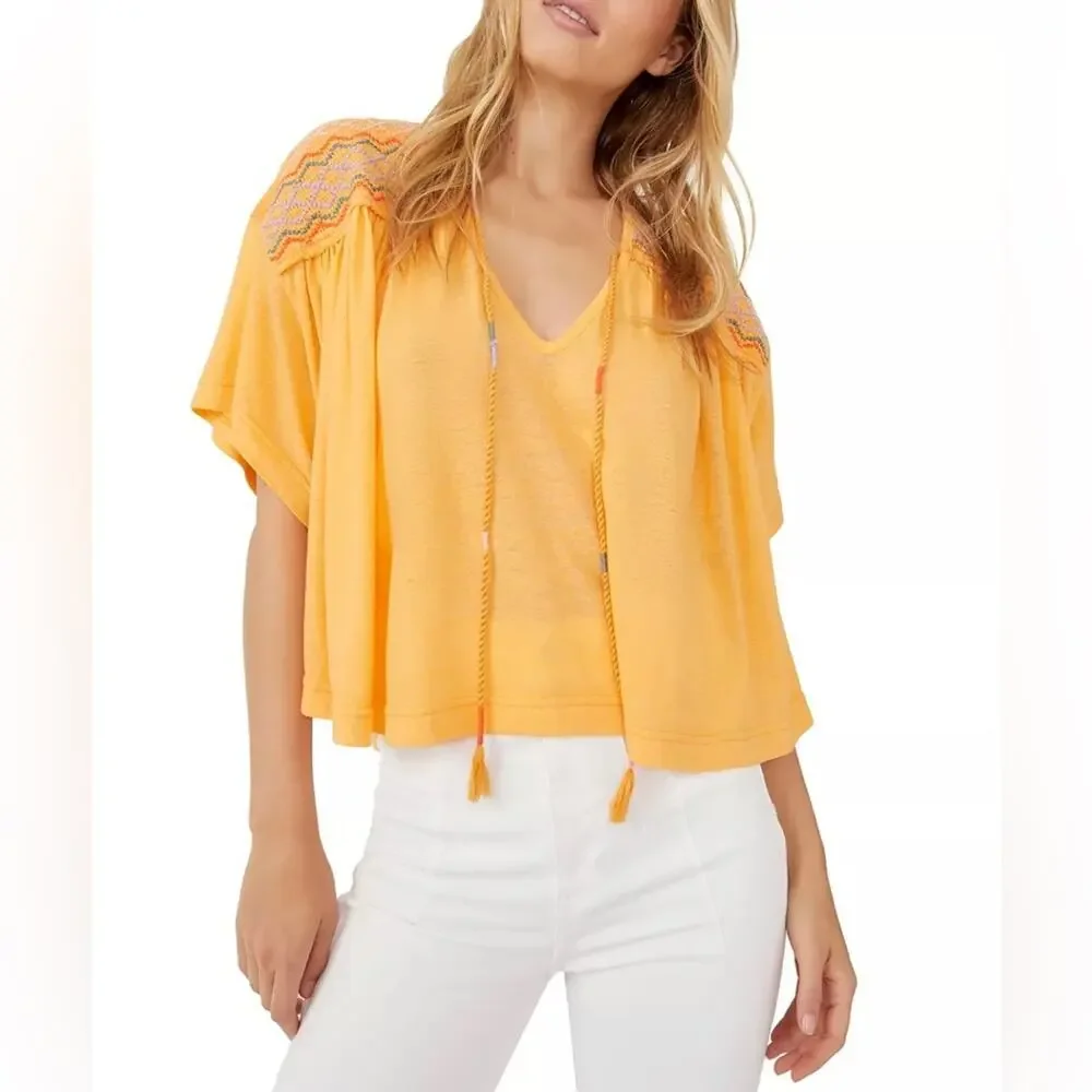 NWT! FREE PEOPLE Market Embroidered V-Neck Top size Medium